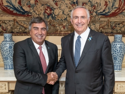 Imágen de Encuentro bilateral con el embajador de EE.UU
